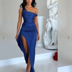 Elegant Blue One-Shoulder Dress